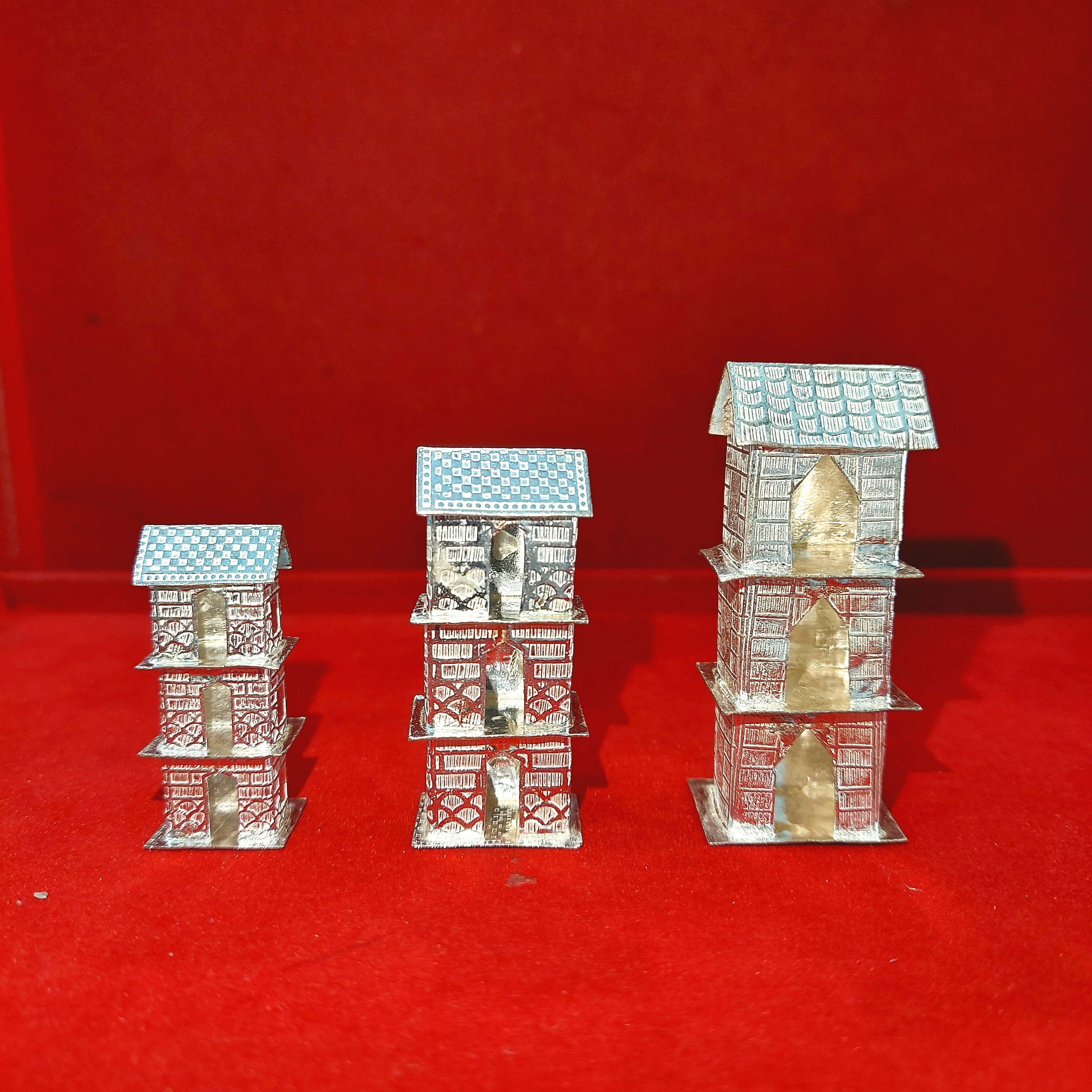 Laddu Gopal Makan - 1